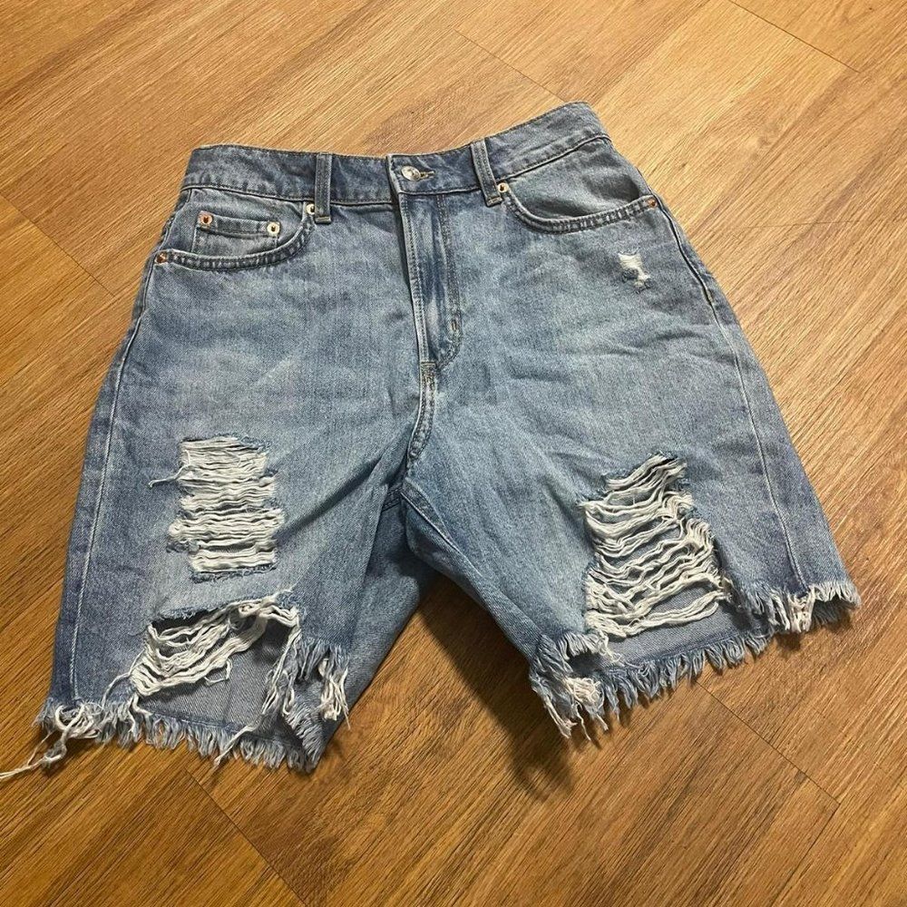 DIVIDED Women's Jeans Shorts size 6 @@@